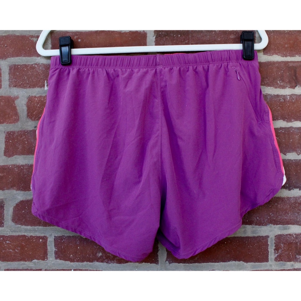 Saucony Runner's Shorts - Picture 2 of 5